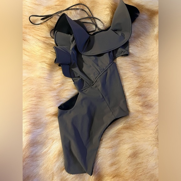 Green Kanomi One Shoulder cutout Swimsuit UV Sun Protection handmade One piece - Picture 1 of 9